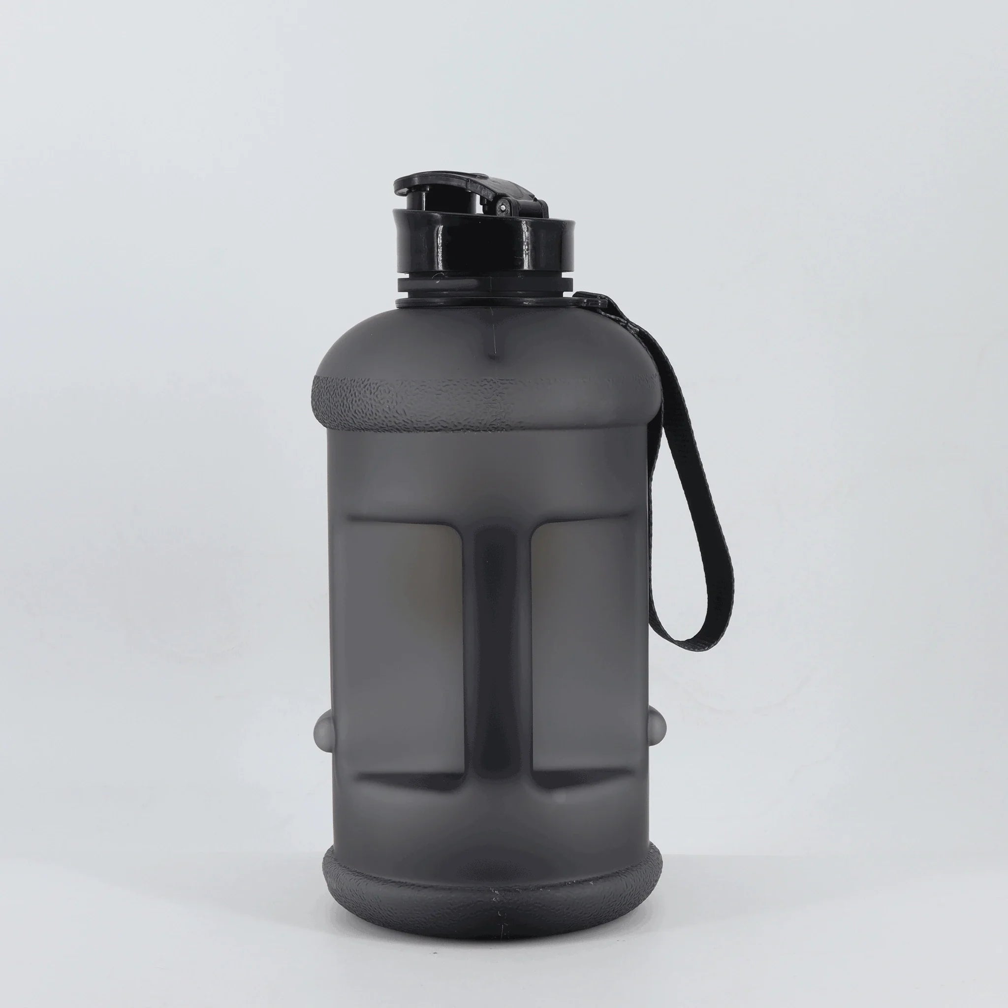 Animal water jug 1.3L lifestyle view